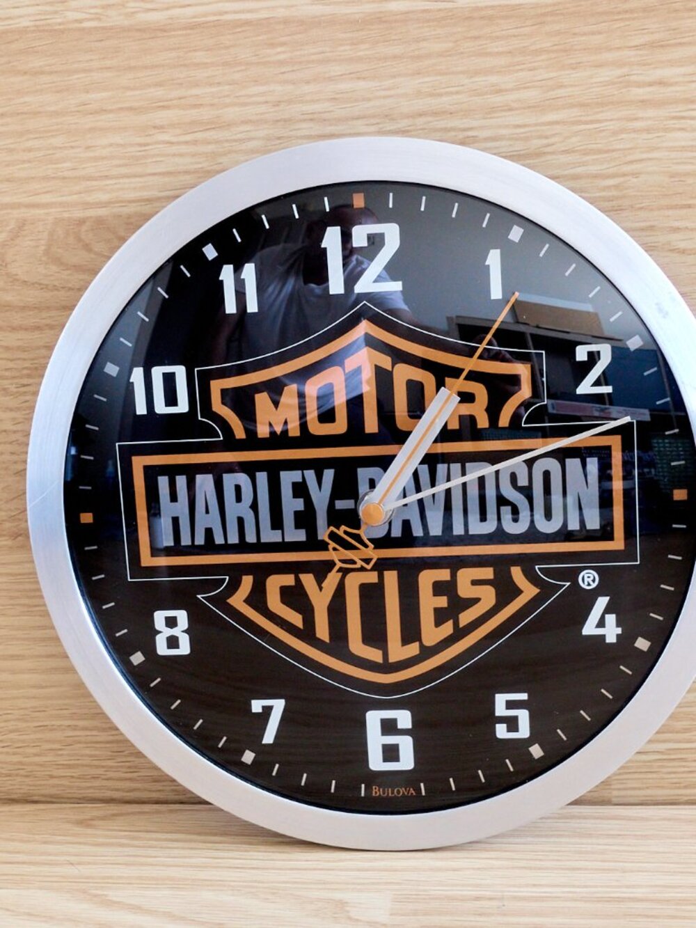 Vintage 2004 Bulova Harley-Davidson Motorcycle Logo 10-Inch Wall Clock